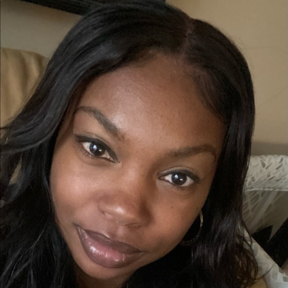 Meet your Posher, Keiona - Picture 1 of 1